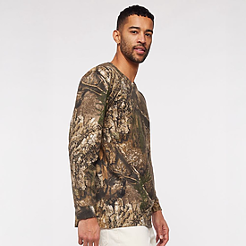 Code V 5.5oz Realtree L/S Camo T