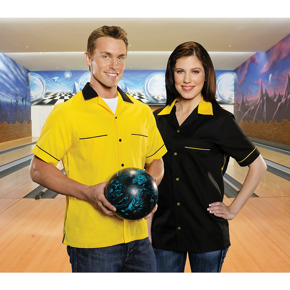 Hilton Bowling Retro GM Legend Graphic T-Shirt - Black And White Design, Size XL - View #10